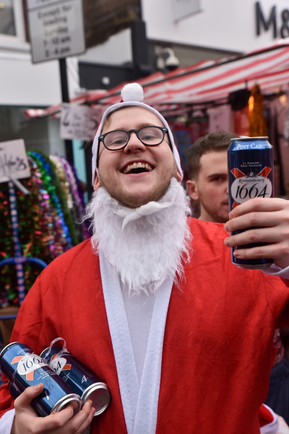 Santacon London 2018: грандиозная попойка Санта-Клаусов в Лондоне