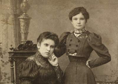 Без фотошопа: как женщины корректировали свои снимки сто лет назад. Фото