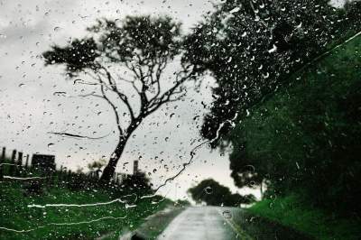 Поэзия дождя в снимках талантливого француза. Фото