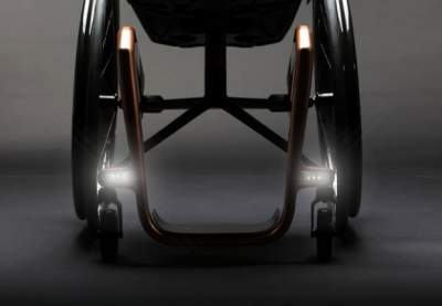В Швейцарии представили инвалидную коляску будущего. Видео