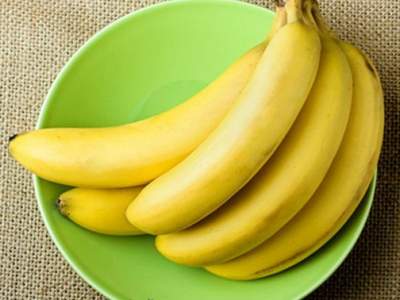 Диетологи назвали фрукт, помогающий сделать живот плоским