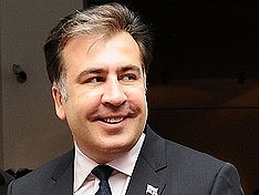 В Грузии собирают подписи за отставку Саакашвили