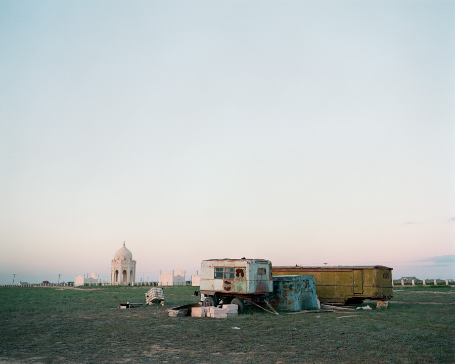 Каспий: элементы - книга фотографа Хлои Дью Мэтьюз