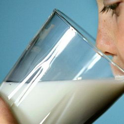 Депутаты хотят разрешить молочный фальсификат