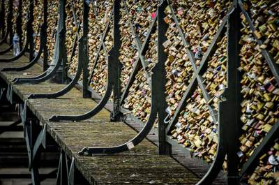 Виртуальная прогулка по парижскому Мосту Искусств. Фото 