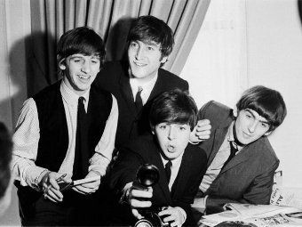 Отвергнутая лейблом демо-запись The Beatles всплыла на аукционе