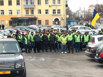 Антиправительственные протесты, сотрясавшие мир в уходящем году. Фото 