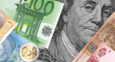 В Раде зарегистрировали два законопроекта о налоге на продажу валюты