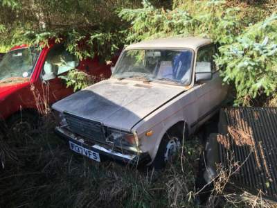 Так выглядит в Британии «кладбище» автомобилей Lada. Фото