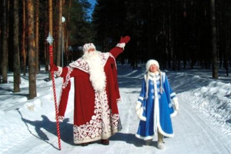 В Узбекистане запретили Деда Мороза и Снегурочку