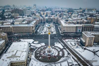 Заснеженный Киев в ярких снимках. Фото