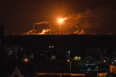 Масштабный пожар на заводе нефтепродуктов в Калуше. Фото