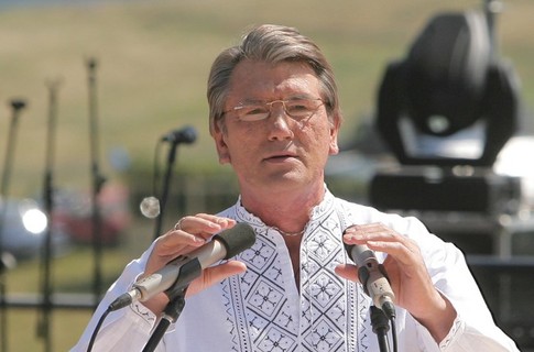 Виктор Ющенко попросил украинцев не быть хохлами и малороссами 