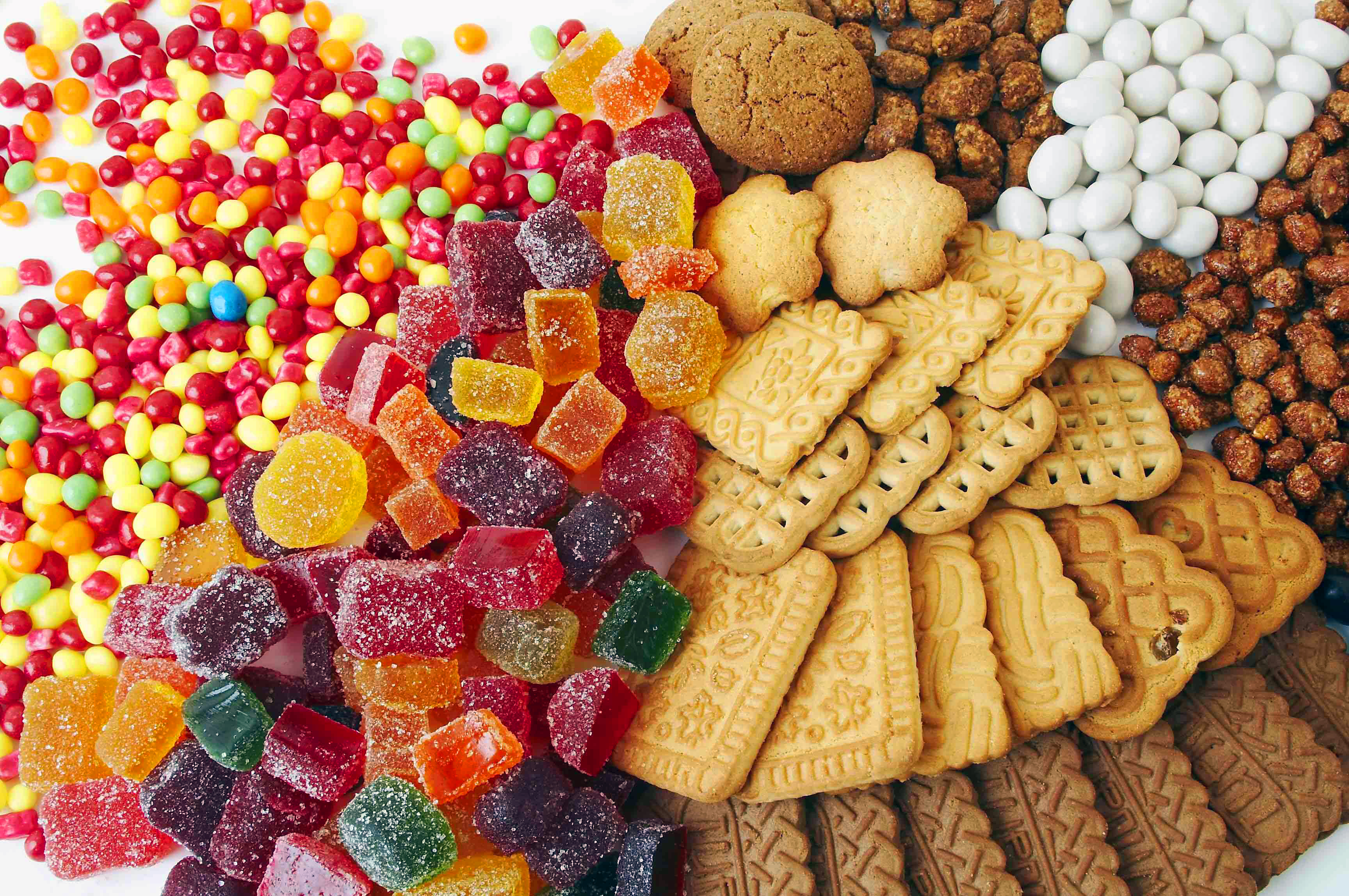 Украинцы стали экономить на конфетах  и печенье