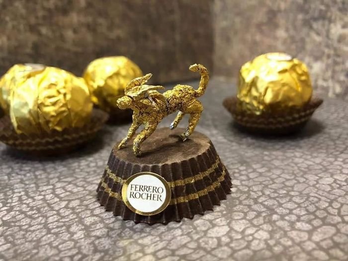 Невероятные скульптуры из упаковки Ferrero Rocher