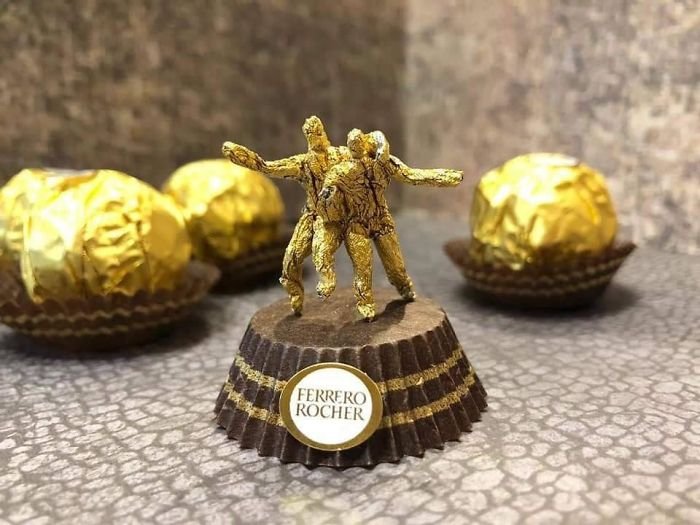 Невероятные скульптуры из упаковки Ferrero Rocher