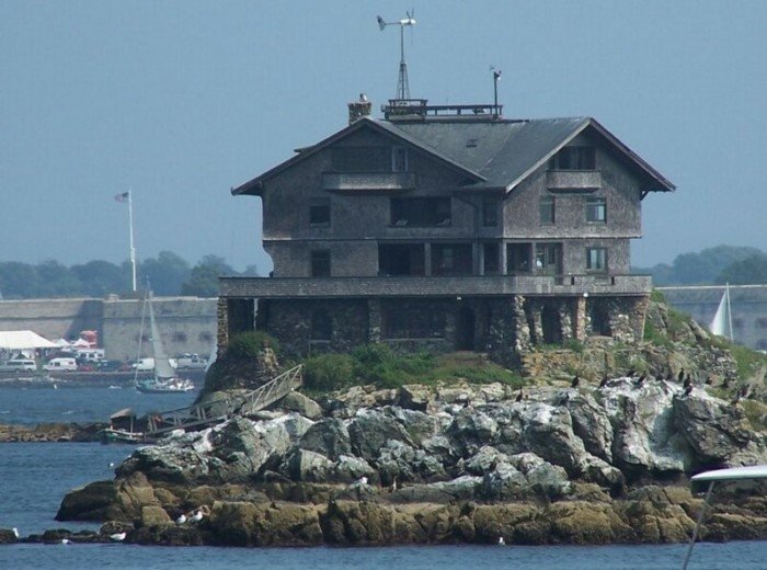 Дом Джозефа Уортона на острове, построенный в знак протеста