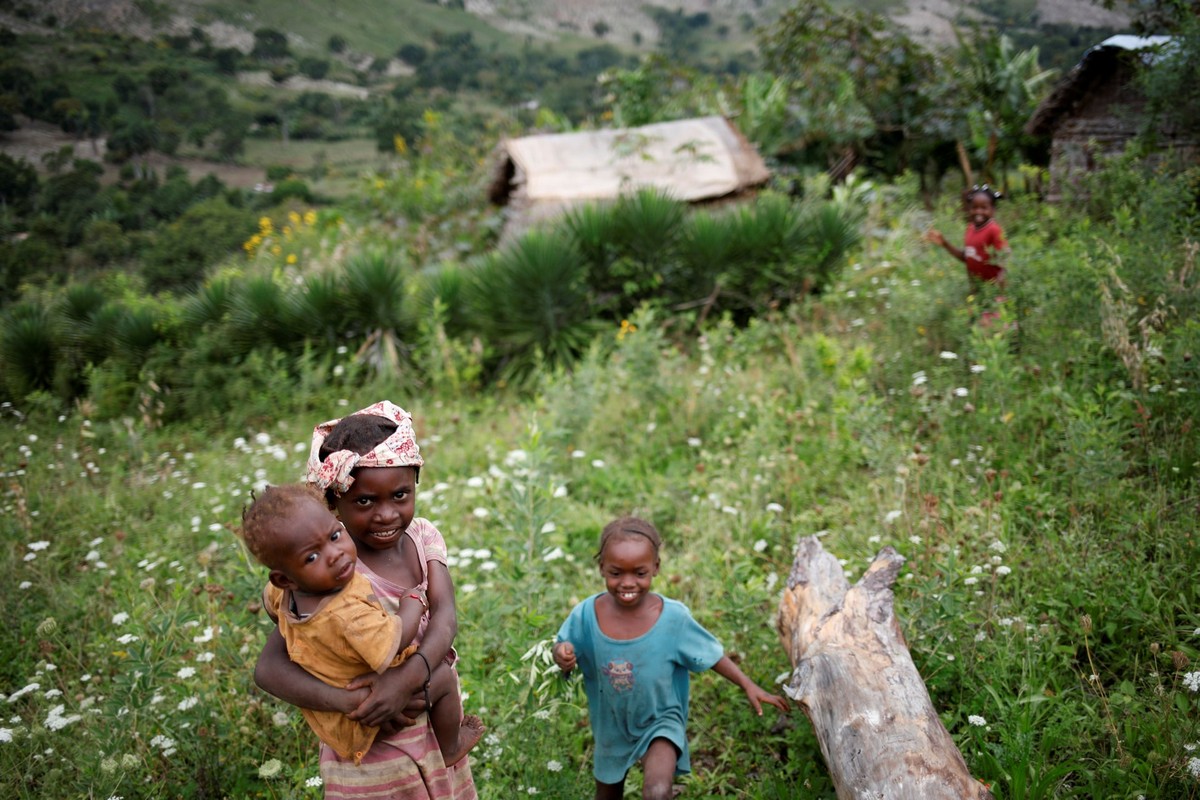 Забытая и изолированная деревня в Гаити