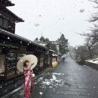 Фотограф показал красоту заснеженного Киото. Фото