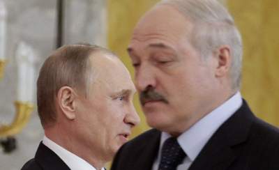 «Братское поглощение»: отношения России и Беларуси высмеяли карикатурой