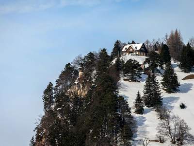 Миниатюрный Лихтенштейн в красивых пейзажах. Фото