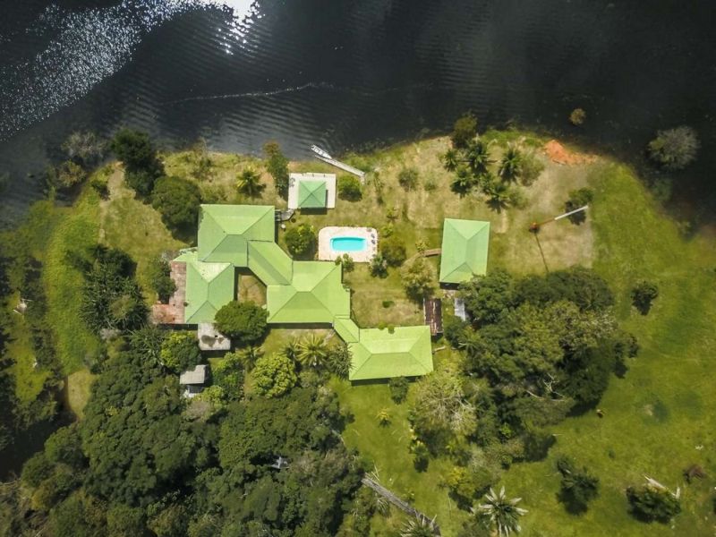 Тропический остров продается всего за $850 000
