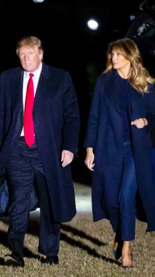 Жена Трампа покорила нарядом синего цвета. Фото