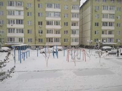 Киев вновь засыпало снегом. Фото