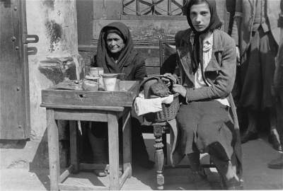 Тяжелая жизнь евреев в варшавском гетто. Фото