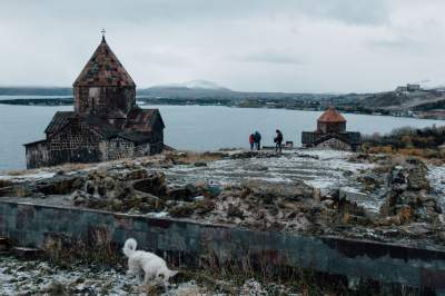 Красивые старинные церкви Армении. Фото