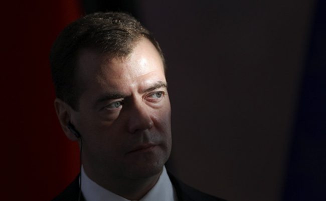 Охранники героически спасли Медведева от лифта. ВИДЕО