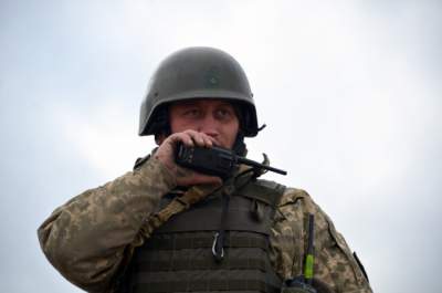 Военные учения под Днепром в лаконичных снимках. Фото