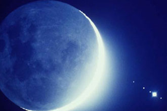 В новогоднюю ночь земляне увидят голубую луну