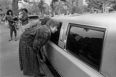 Пассажиры лимузинов в колоритных снимках 80-х. Фото