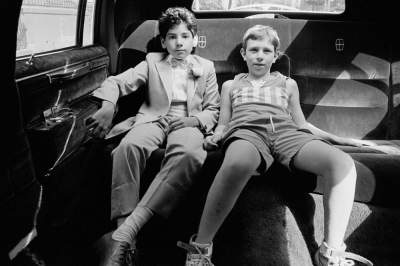 Пассажиры лимузинов в колоритных снимках 80-х. Фото