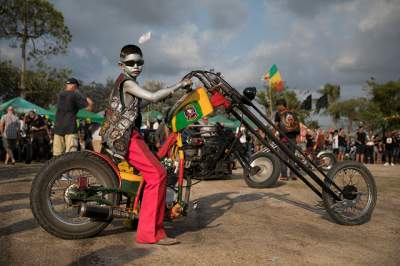 Масштабный фестиваль байкеров в Таиланде. Фото