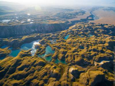 Киргизия в ярких пейзажах, сделанных дроном. Фото
