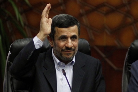 Ахмадинеджад угрожает стереть Израиль с лица земли
