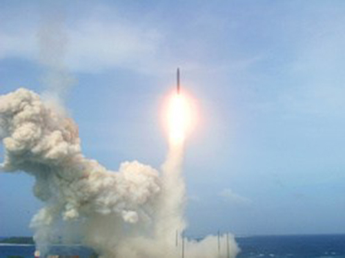 Индия разрабатывает ракету, способную нести несколько ядерных боеголовок 