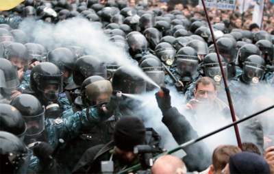 Три месяца Евромайдана в знаковых снимках. Фото