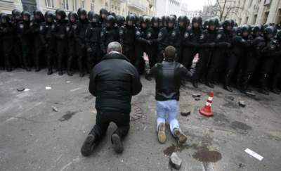 Три месяца Евромайдана в знаковых снимках. Фото