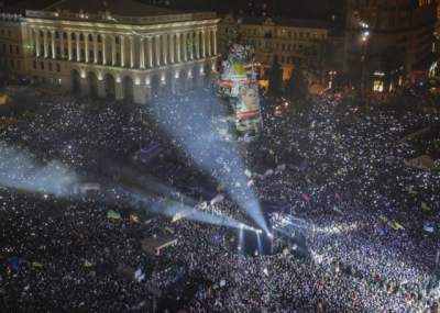 Три месяца Евромайдана в знаковых снимках. Фото