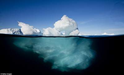 Так выглядят самые древние айсберги планеты. Фото