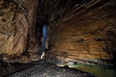Красивые пещеры в снимках фотографа-спелеолога. Фото