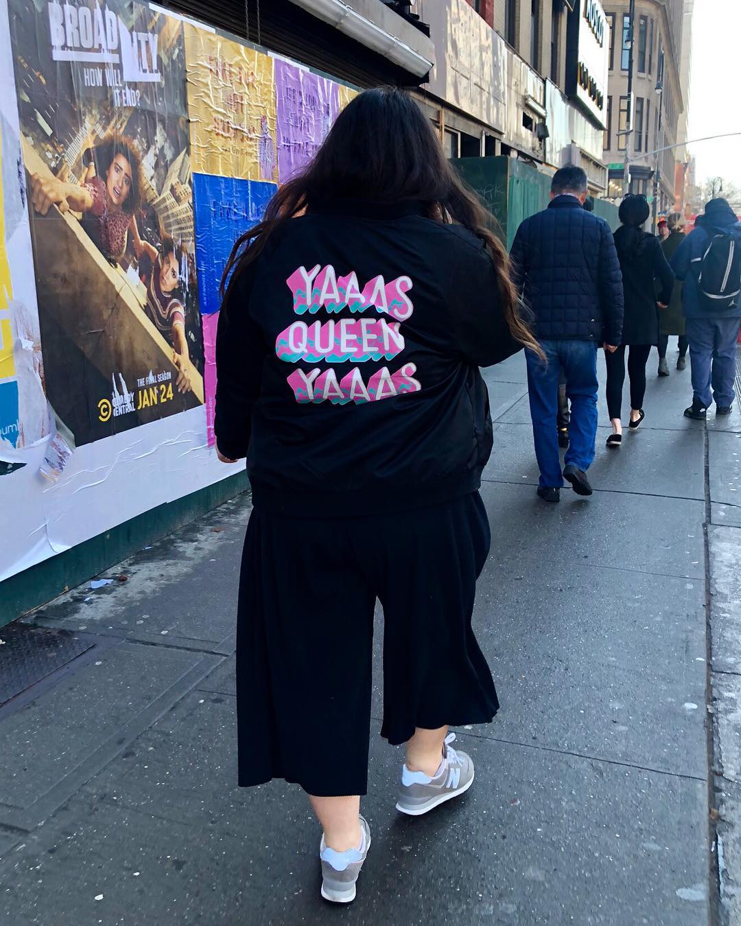 Яркие и модные персонажи на улицах Нью-Йорка