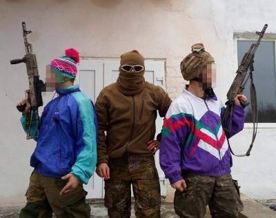 «На стиле»: украинские снайперы насмешили позитивными фотками