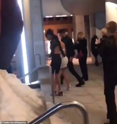 Ким Кардашьян в 20-градусный мороз вырядилась в "голое" платье