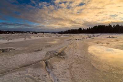 Так выглядит замерзшее Белое море. Фото