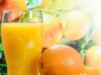 Апельсиновый сок признали средством для нормализации давления