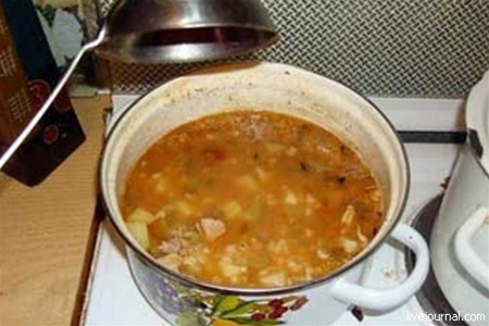 В России парень украл у соседа кастрюлю супа